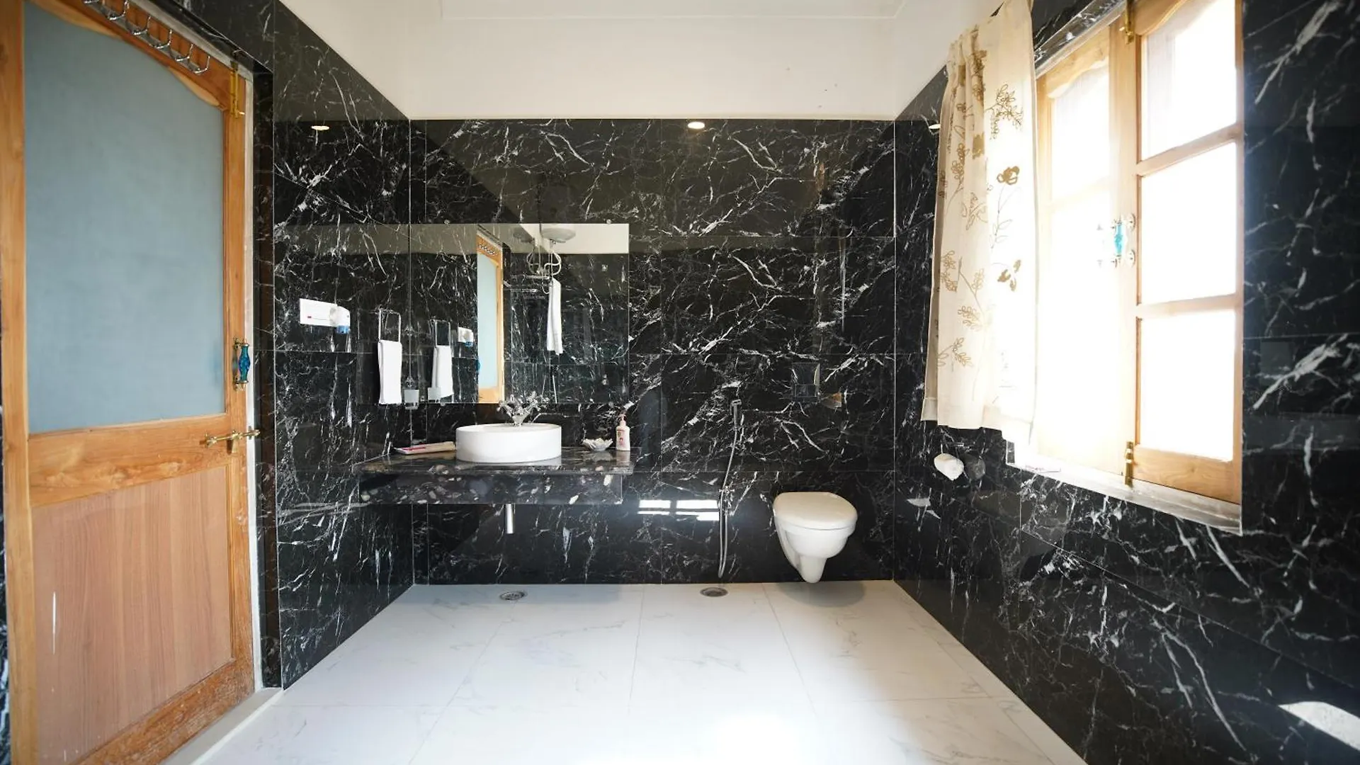 Castle Oodeypore A Boutique Stay Удайпур Индия